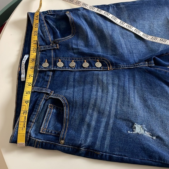 Celebrity Pink 5- Button Fly Factory Distressed Skinny Jeans- size 30 - Picture 9 of 11